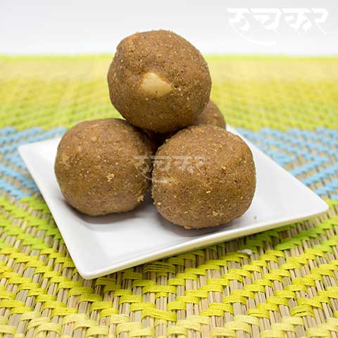 Methiche ladoo, the traditional energy bites.