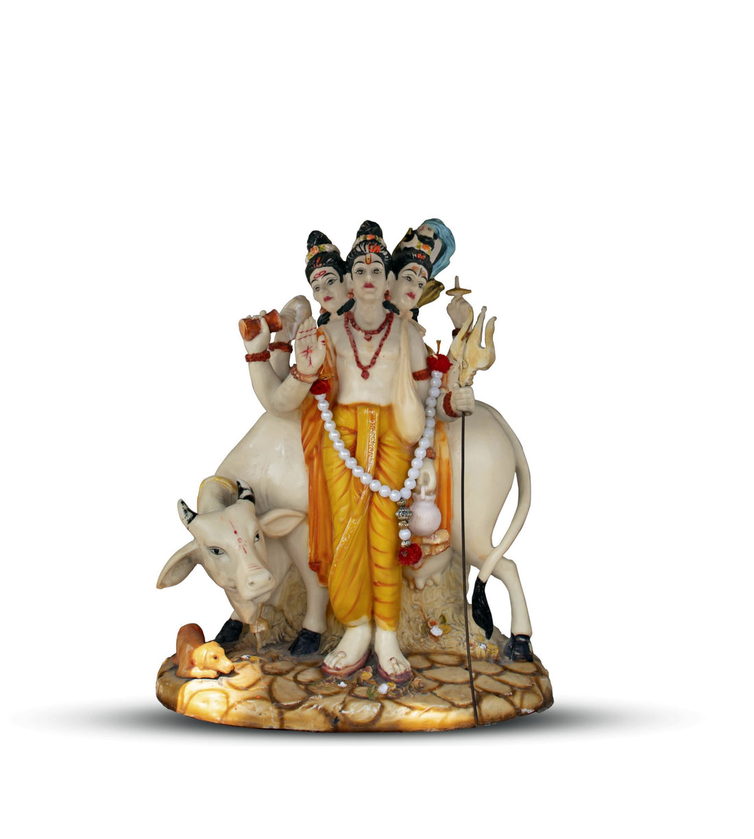 Divine Offerings to Shri Guru Dattatreya and Other Spiritual Avatars